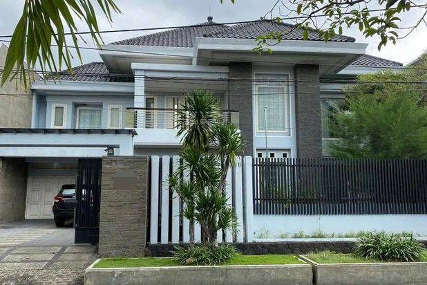 Rumah Raya Klampis Anom Strategis, Pln 16500W, Siap Huni