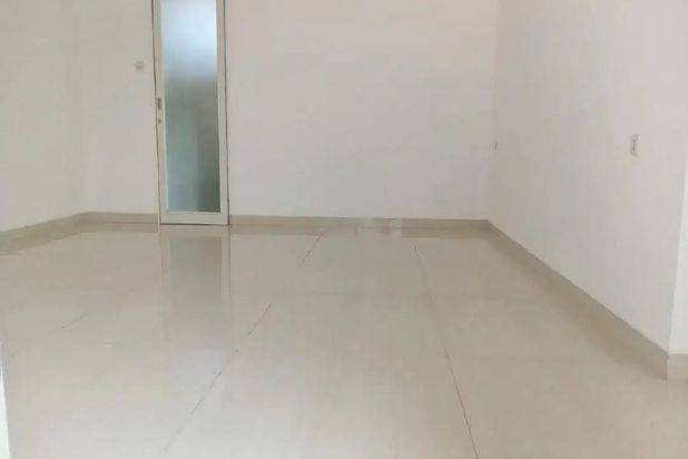 Rumah Greenville Babatan Pantai, Strategis, Siap Huni