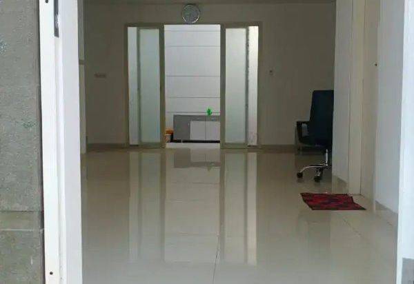 Rumah Greenville Babatan Pantai, Strategis, Siap Huni