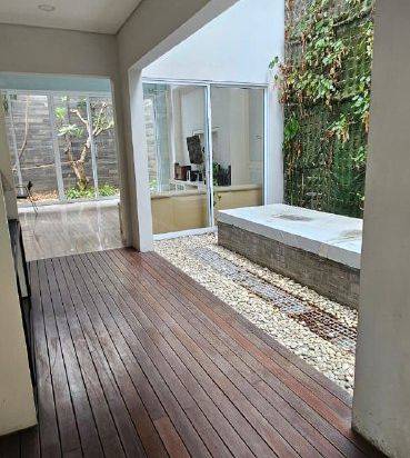 Rumah Graha Family Tropical Modern