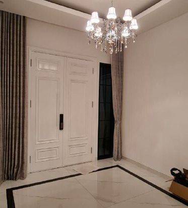 Rumah American Modern Di Citraland Like New, Full Furnish Garasi 2, Carport 2