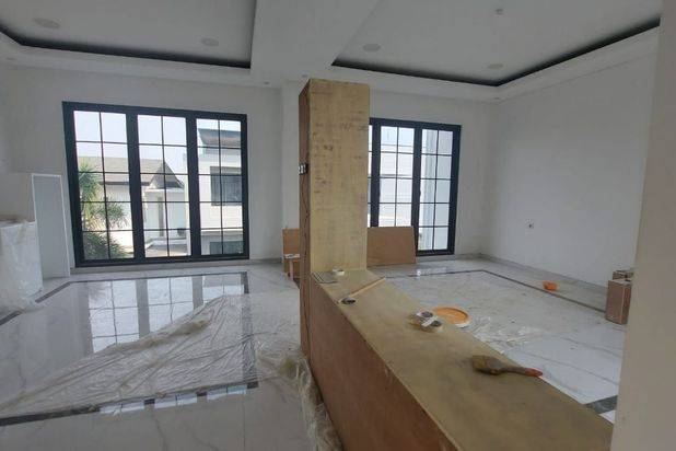 Rumah American Style + Split Level Di Citraland Carport 2, Garasi 2, Atap Galvalum