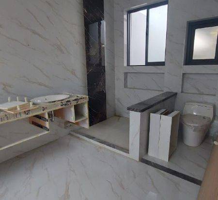 Rumah American Style + Split Level Di Citraland Carport 2, Garasi 2, Atap Galvalum