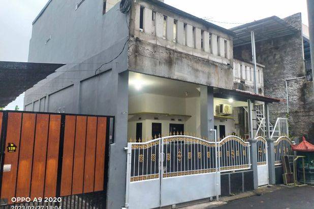 Rumah Bogor Barat Ada 4 Kamar Tidur, Dekat Lippo Plaza Ekalokasari