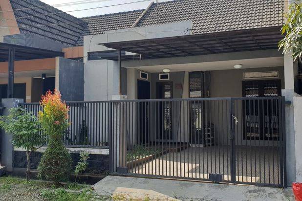 Rumah Second Siap Huni Daerah Borobudur Suhat Dekat Kampus UB Malang