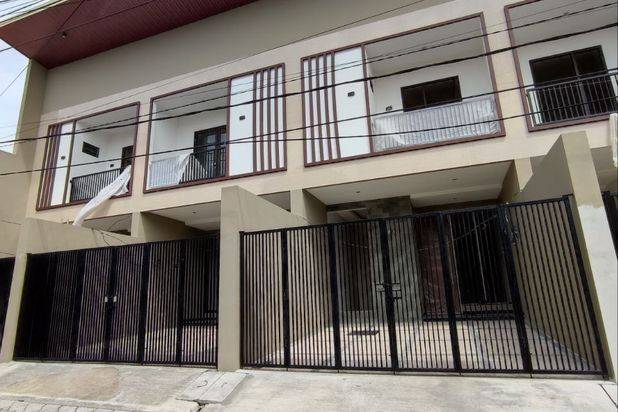 RUMAH GRESS MINIMALIS PLOSO TIMUR