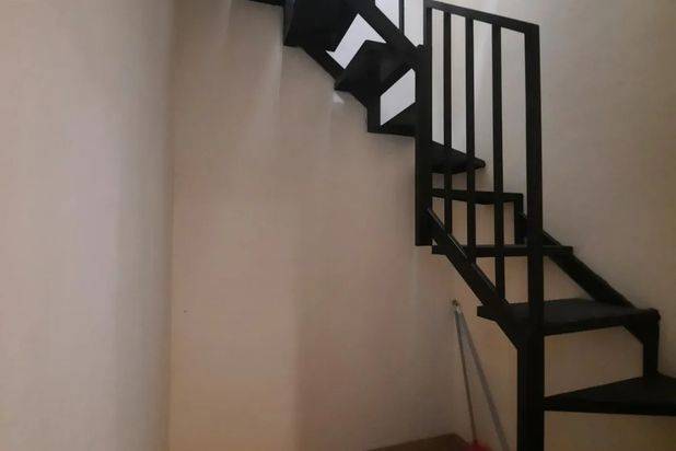 Rumah 3 Lantai di kebun jeruk siap huni unit terbatas free surat-surat