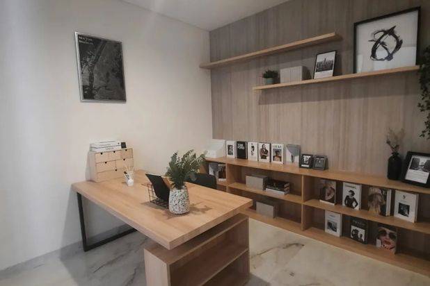 Rumah 3 Lantai di kebun jeruk siap huni unit terbatas free surat-surat