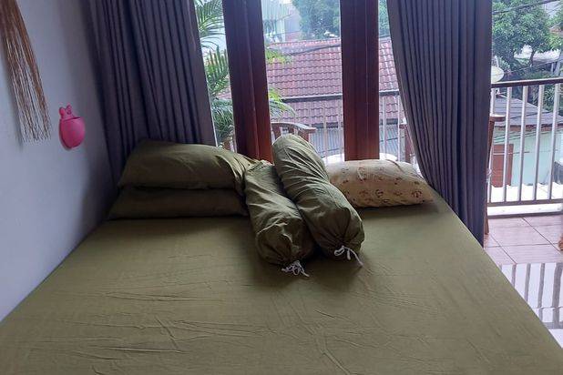 Dijual Rumah Semi Furnished Tenang Asri & Nyaman Di Vila Mutiara Cinere