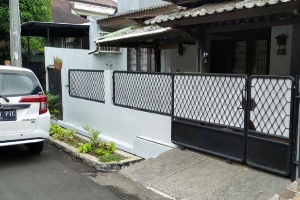 Dijual Cepat Rumah Strategis Di Pamulang Permai