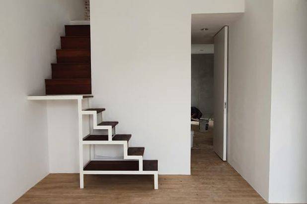 Dijual rumah Estetik, furnished dekat stasiun,Tol dan Bintaro Plaza