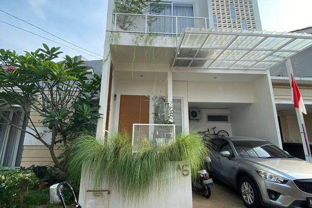 Dijual rumah Estetik, furnished dekat stasiun,Tol dan Bintaro Plaza