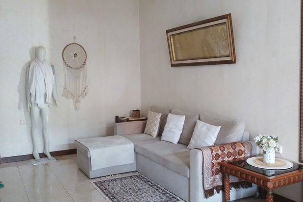 Dijual rumah siap huni dan strategis di Pesanggrahan Jaksel