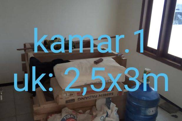 RUMAH LOKASI STRATEGIS 2 KM DARI PASAR GADANG