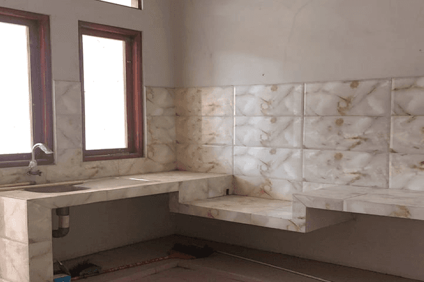 Jual Rumah Baru 2 lt Dalam Komplek Di Candrabaga