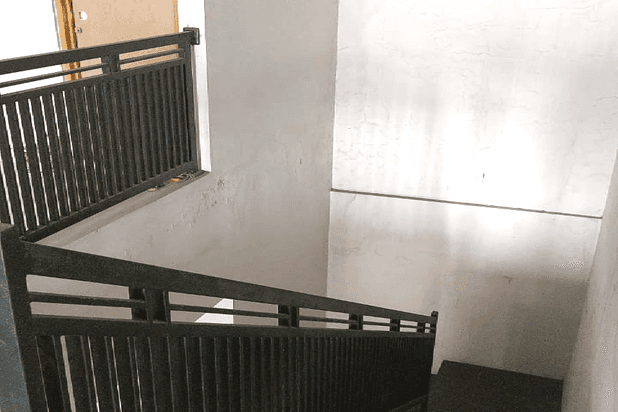 Jual Rumah Baru 2 lt Dalam Komplek Di Candrabaga