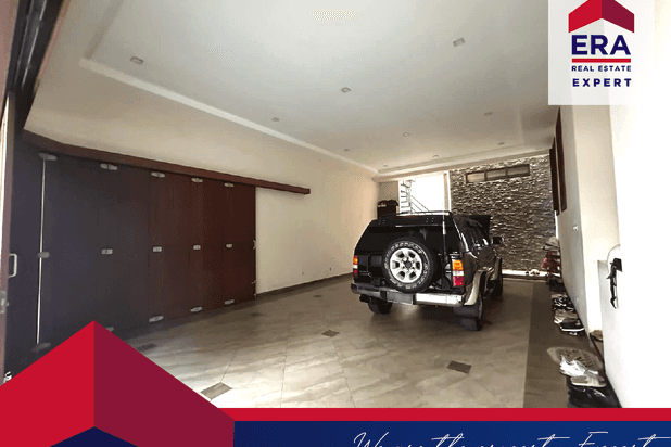 Jaka Sampurna Rumah Old Money Style For Sale Nyaman 3 Lantai Sudah SHM
