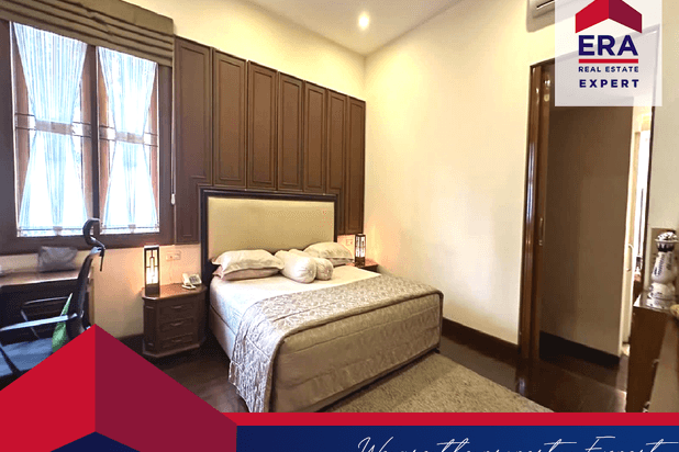Jaka Sampurna Rumah Old Money Style For Sale Nyaman 3 Lantai Sudah SHM