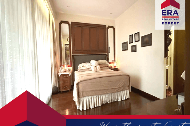 Jaka Sampurna Rumah Old Money Style For Sale Nyaman 3 Lantai Sudah SHM