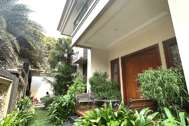 Jaka Sampurna Rumah Old Money Style For Sale Nyaman 3 Lantai Sudah SHM