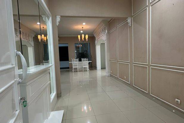 Disewakan Rumah Bagus Furnished Cluster Emerald PHG Gading Serpong Tangerang