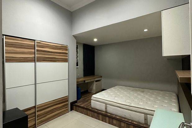 Disewakan Rumah Bagus Furnished Cluster Emerald PHG Gading Serpong Tangerang