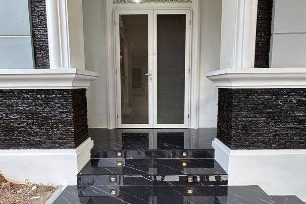 Disewakan Rumah Bagus Furnished Cluster Emerald PHG Gading Serpong Tangerang