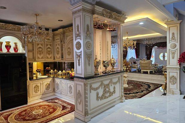 Dijual Rumah Mewah di Jantung Kota Bekasi