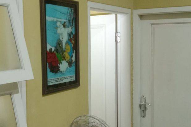 Rumah Tinggal Bagus 2 Lantai Siap Huni di Surabaya