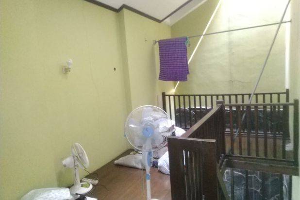 Rumah Tinggal Bagus 2 Lantai Siap Huni di Surabaya