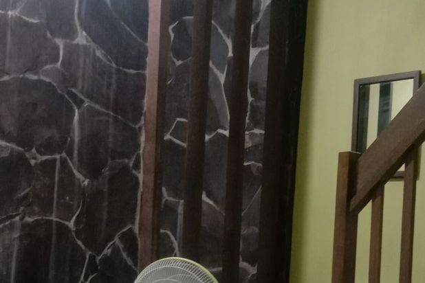 Rumah Tinggal Bagus 2 Lantai Siap Huni di Surabaya
