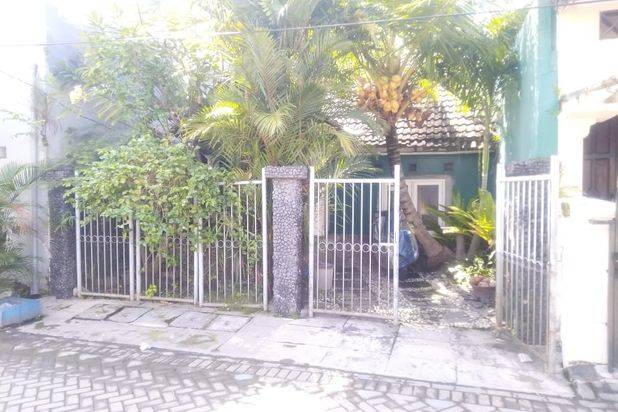 Rumah Tinggal Bagus 2 Lantai Siap Huni di Surabaya