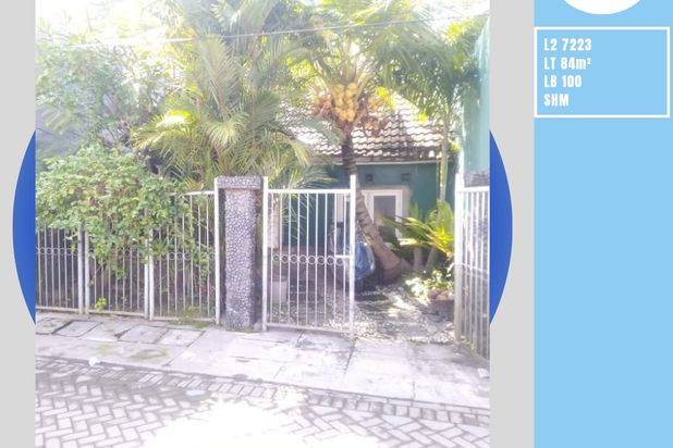 Rumah Tinggal Bagus 2 Lantai Siap Huni di Surabaya