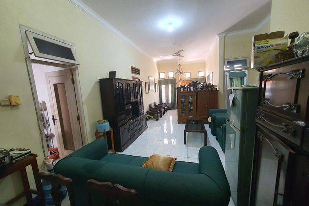 Dijual Rumah Semolowaru Selatan