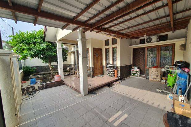 Dijual Rumah Semolowaru Selatan