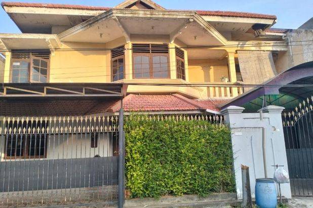 Rumah Margorejo Indah Surabaya, Hadap Barat