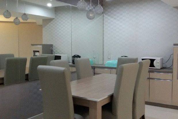 BEST DEAL!!! Jual Apartemen Taman Anggrek Condominium – 3+1BR 147m2 Fully Furnished – Garden & CIty View