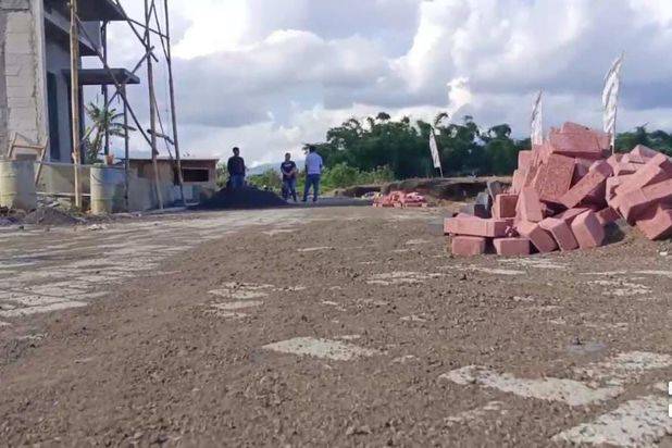 Rumah Luas dan Bagus 3 Lantai Nyaman Untuk Hunian di Kota Batu