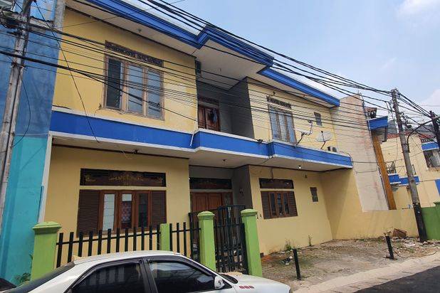 Disewakan rumah radio dalam cocok untuk kantor dan bisnis