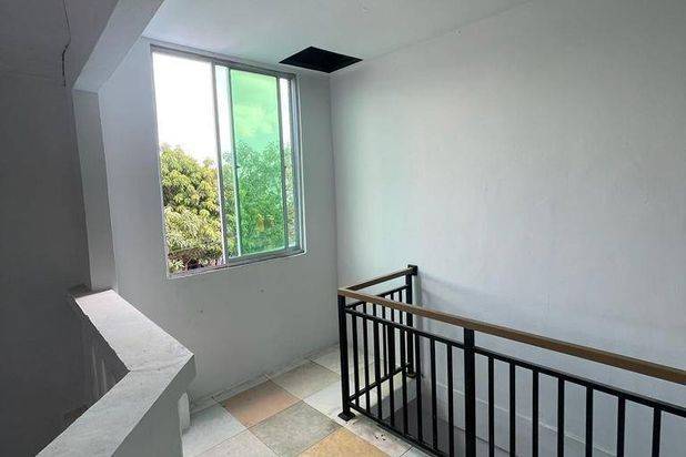 Jual Rumah 2 Lantai Murah di Mediterania Batam Center