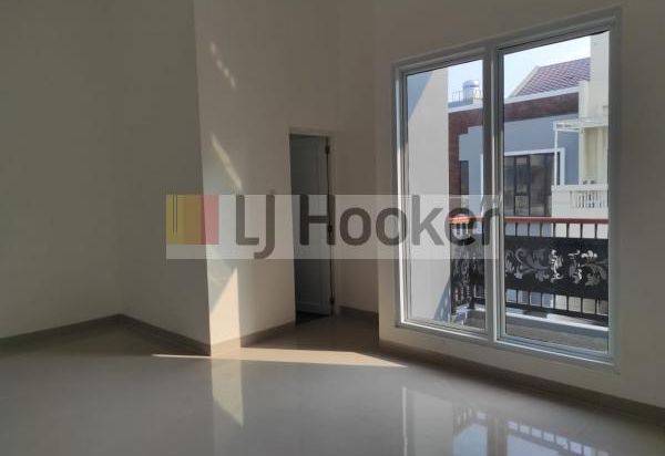 RUMAH DI JANUR ASRI KELAPA GADING, BRAND NEW MINIMALIS