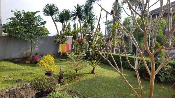 RUMAH DI SETRASARI BANDUNG