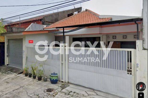 Rumah Bagus di Dukuh Kupang , Surabaya - Ivone