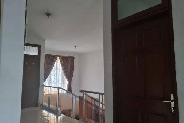 Di Jual Rumah Nego di Taman Modern Cakung, Jakarta Timur