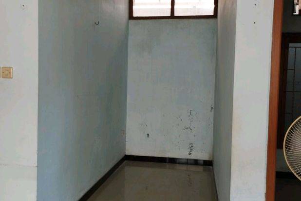 Rumah di Gentan Sukoharjo