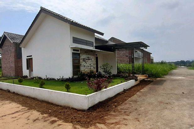Rumah Material Bata Merah Dekat Pemda Bogor One Gate System Ada Angkutan Umum