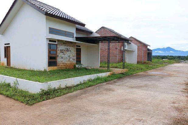 Rumah Baru di Perumahan Kalisuren Green Garden Ada Mushola Taman Dan View Gunung