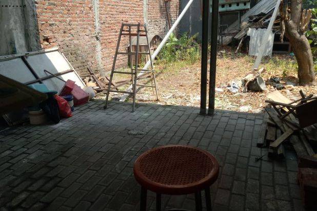 Rumah Mojoklanggru Lor, Hadap : Selatan