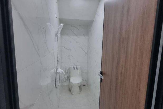Rumah Baru Gres Babatan Pantai Row 2.5 Mobil