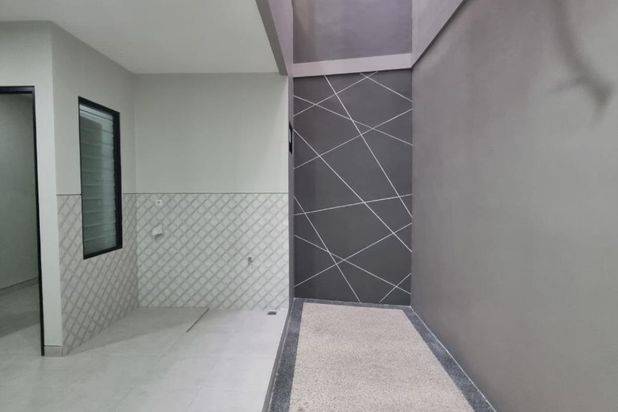 Rumah Baru Gres Babatan Pantai Row 2.5 Mobil